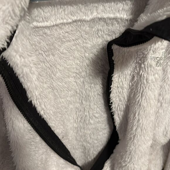 North face fleece jacket - Picture 7 of 8